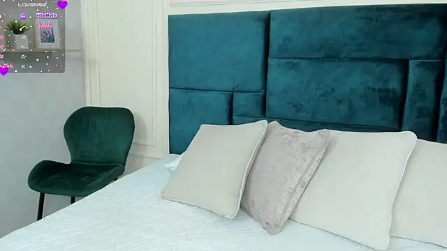 Charlotte Mayer online show from March 12, 2025, 11:43 am