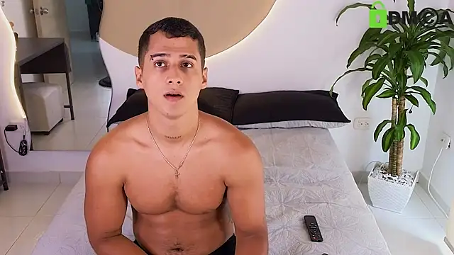 hot69temptation  online show from April 16, 2026, 2:40 pm