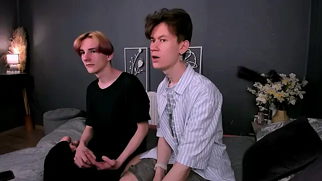 Snapshot of AndrewwCarter2 chatting on February 21, 2026, 7:27 pm AndrewwCarter2 online show from February 21, 2026, 7:27 pm