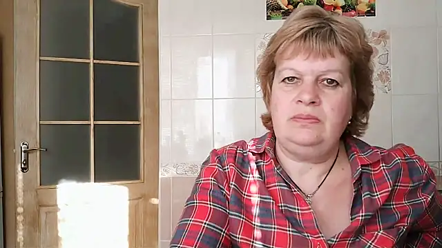 Snapshot of Ettie_Tonia chatting on March 20, 2025, 1:37 pm Ettie Tonia online show from March 20, 2025, 1:37 pm