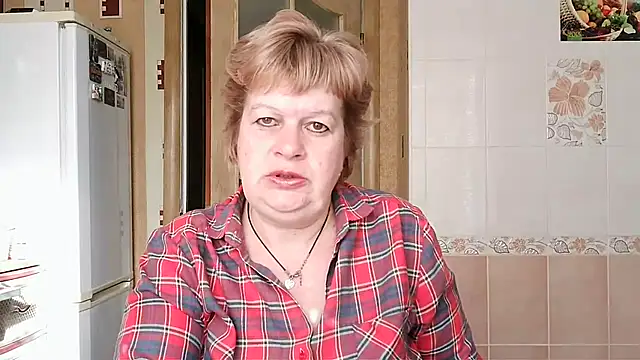 Snapshot of Ettie_Tonia chatting on March 4, 2025, 1:17 pm Ettie Tonia online show from March 4, 2025, 1:17 pm