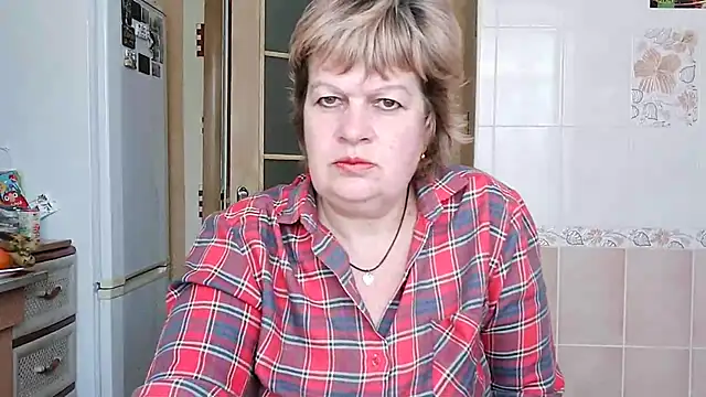 Snapshot of Ettie_Tonia chatting on February 24, 2025, 11:10 am Ettie Tonia online show from February 24, 2025, 11:10 am