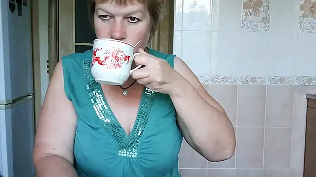 Snapshot of Ettie_Tonia chatting on September 25, 2025, 11:16 am Ettie Tonia online show from September 25, 2025, 11:16 am