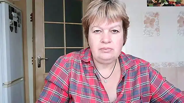 Snapshot of Ettie_Tonia chatting on December 14, 2025, 10:43 am Ettie Tonia online show from December 14, 2025, 10:43 am