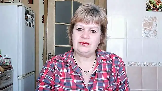 Snapshot of Ettie_Tonia chatting on February 28, 2025, 8:42 am Ettie Tonia online show from February 28, 2025, 8:42 am