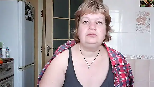 Snapshot of Ettie_Tonia chatting on March 15, 2025, 6:58 am Ettie Tonia online show from March 15, 2025, 6:58 am