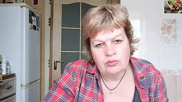 Snapshot of Ettie_Tonia chatting on March 15, 2025, 10:03 am Ettie Tonia online show from March 15, 2025, 10:03 am