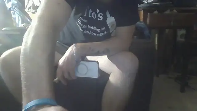 hungverrec online show from September 28, 2025, 8:21 am