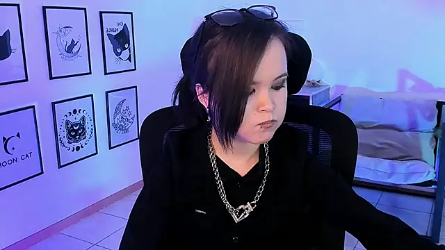 Snapshot of Elainebeness chatting on February 6, 2025, 2:44 am Elainebeness online show from February 6, 2025, 2:44 am