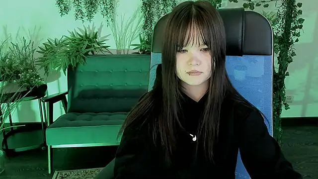 Snapshot of Elainebeness chatting on February 6, 2026, 10:06 pm Elainebeness online show from February 6, 2026, 10:06 pm