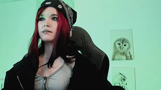 Snapshot of Elainebeness chatting on March 16, 2025, 4:52 am Elainebeness online show from March 16, 2025, 4:52 am