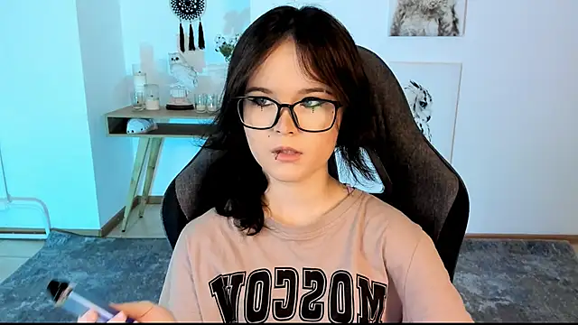 Snapshot of Elainebeness chatting on February 28, 2025, 7:35 pm Elainebeness online show from February 28, 2025, 7:35 pm