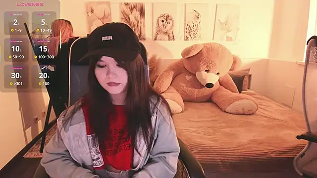 Elainebeness online show from March 18, 2026, 10:43 pm