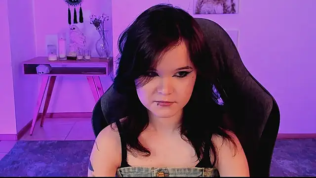 Snapshot of Elainebeness chatting on March 8, 2025, 10:56 pm Elainebeness online show from March 8, 2025, 10:56 pm