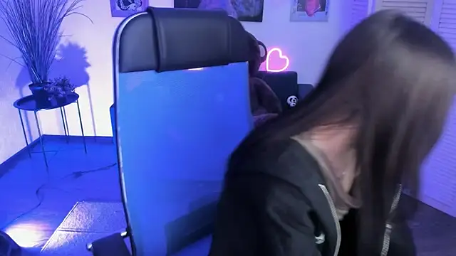 Snapshot of Elainebeness chatting on January 15, 2026, 1:31 am Elainebeness online show from January 15, 2026, 1:31 am