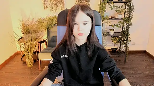 Snapshot of Elainebeness chatting on January 13, 2026, 7:29 pm Elainebeness online show from January 13, 2026, 7:29 pm