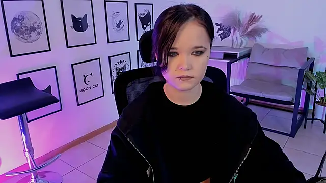 Snapshot of Elainebeness chatting on March 16, 2025, 7:27 pm Elainebeness online show from March 16, 2025, 7:27 pm