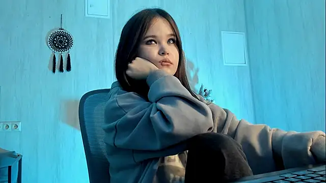 Snapshot of Elainebeness chatting on November 13, 2025, 7:29 pm Elainebeness online show from November 13, 2025, 7:29 pm