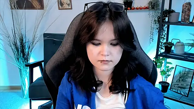 Snapshot of Elainebeness chatting on March 5, 2025, 3:51 am Elainebeness online show from March 5, 2025, 3:51 am