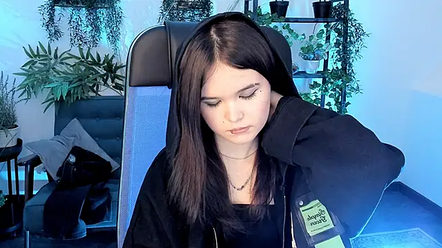 Snapshot of Elainebeness chatting on November 22, 2025, 9:46 pm Elainebeness online show from November 22, 2025, 9:46 pm