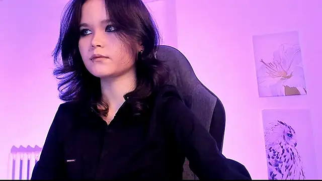 Snapshot of Elainebeness chatting on March 5, 2025, 10:54 pm Elainebeness online show from March 5, 2025, 10:54 pm