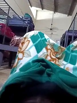 Snapshot of 1010SumiT chatting on October 27, 2025, 8:43 pm 1010SumiT online show from October 27, 2025, 8:43 pm