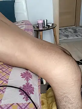 Snapshot of kinghunter21 chatting on September 30, 2025, 12:00 pm kinghunter21 online show from September 30, 2025, 12:00 pm