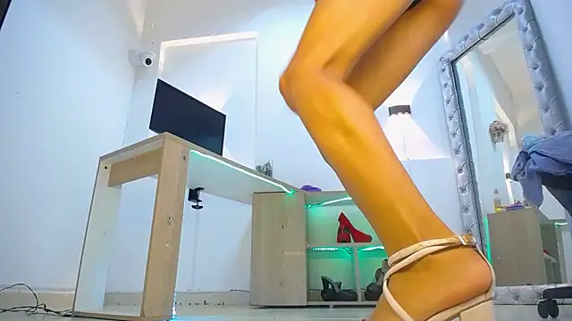 Kathleen Rodriguez online show from April 15, 2026, 11:27 am