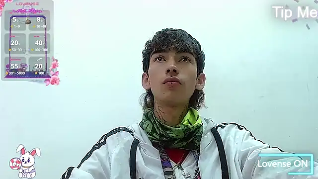 Snapshot of ttimy_x_boy chatting on November 23, 2025, 12:59 pm ttimy x boy online show from November 23, 2025, 12:59 pm