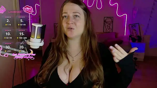 LizzyShine online show from November 7, 2025, 4:55 pm