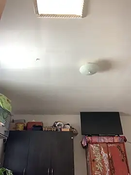 Miss oliviaa online show from December 1, 2025, 4:19 pm