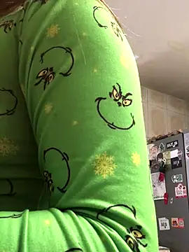 Miss oliviaa online show from October 23, 2025, 12:48 pm