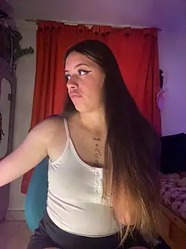 Miss oliviaa online show from April 16, 2026, 9:04 pm