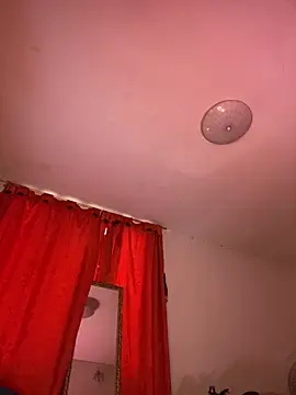 Miss oliviaa online show from March 17, 2026, 9:07 pm