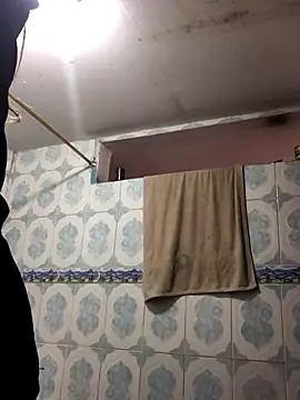 Miss oliviaa online show from November 27, 2025, 3:23 pm