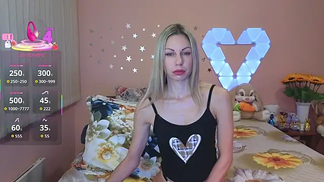  Loves  online show from October 11, 2025, 6:42 pm