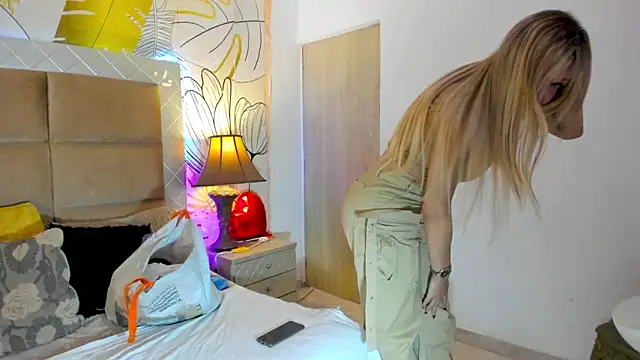 Snapshot of amazing_dolltsx chatting on September 13, 2025, 8:09 pm amazing dolltsx online show from September 13, 2025, 8:09 pm