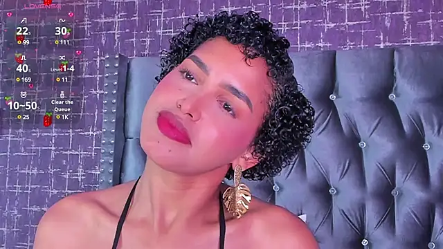 Snapshot of TOKIONAIANA chatting on February 6, 2025, 1:21 pm TOKIONAIANA online show from February 6, 2025, 1:21 pm