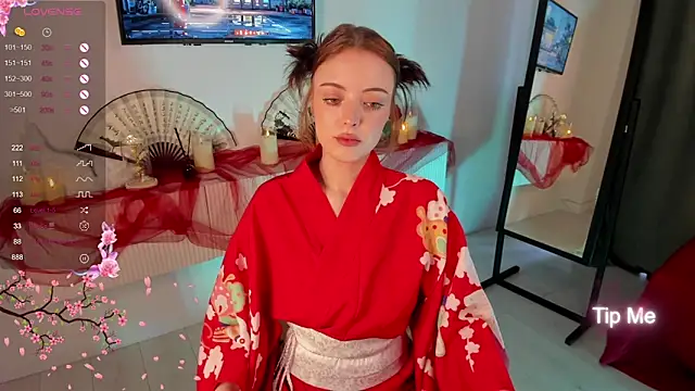 ellyford online show from March 18, 2025, 2:06 pm