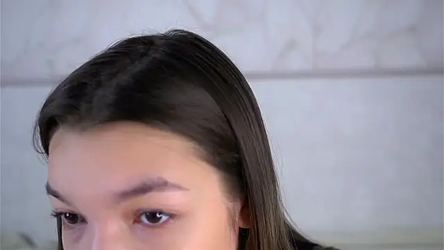 VeronaAppleberry online show from February 11, 2026, 2:33 am