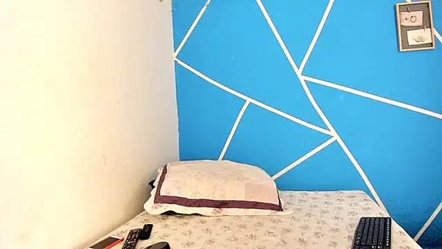 britny clouds online show from February 6, 2025, 4:03 pm