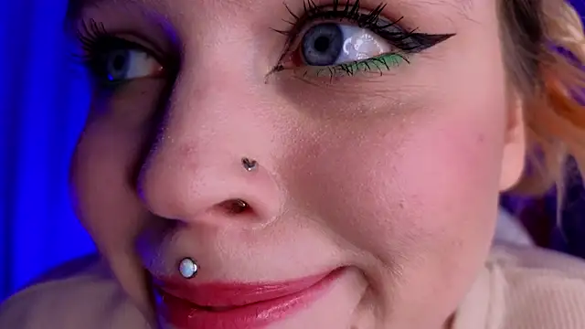 HanaMitsuri online show from March 18, 2025, 9:32 pm