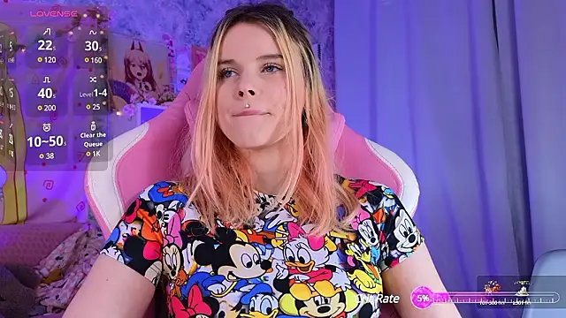 HanaMitsuri online show from December 8, 2024, 8:47 pm