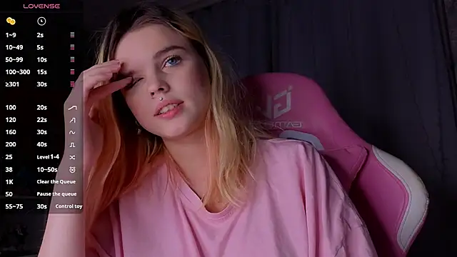 HanaMitsuri online show from January 13, 2025, 9:42 pm