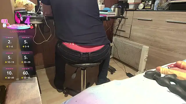 misteryman1956 online show from April 18, 2026, 7:11 am