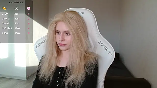 Snapshot of LizaKisses chatting on February 20, 2026, 9:44 am LizaKisses online show from February 20, 2026, 9:44 am