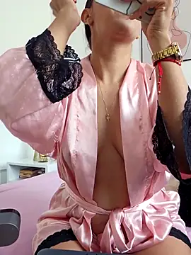 Snapshot of VictoriaEvaans_ chatting on November 30, 2025, 6:41 pm VictoriaEvaans online show from November 30, 2025, 6:41 pm