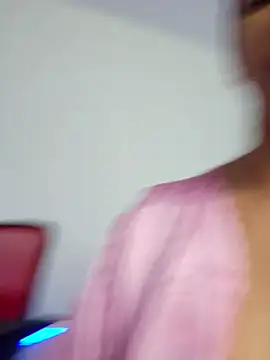 Snapshot of VictoriaEvaans_ chatting on November 4, 2025, 9:40 pm VictoriaEvaans online show from November 4, 2025, 9:40 pm