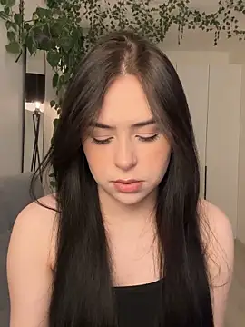 Snapshot of _SweetCandyy chatting on March 18, 2025, 8:48 pm SweetCandyy online show from March 18, 2025, 8:48 pm