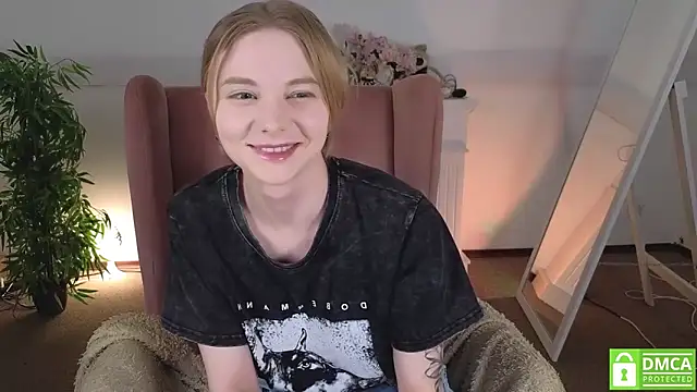 MirraBellanta online show from May 25, 2026, 12:43 am